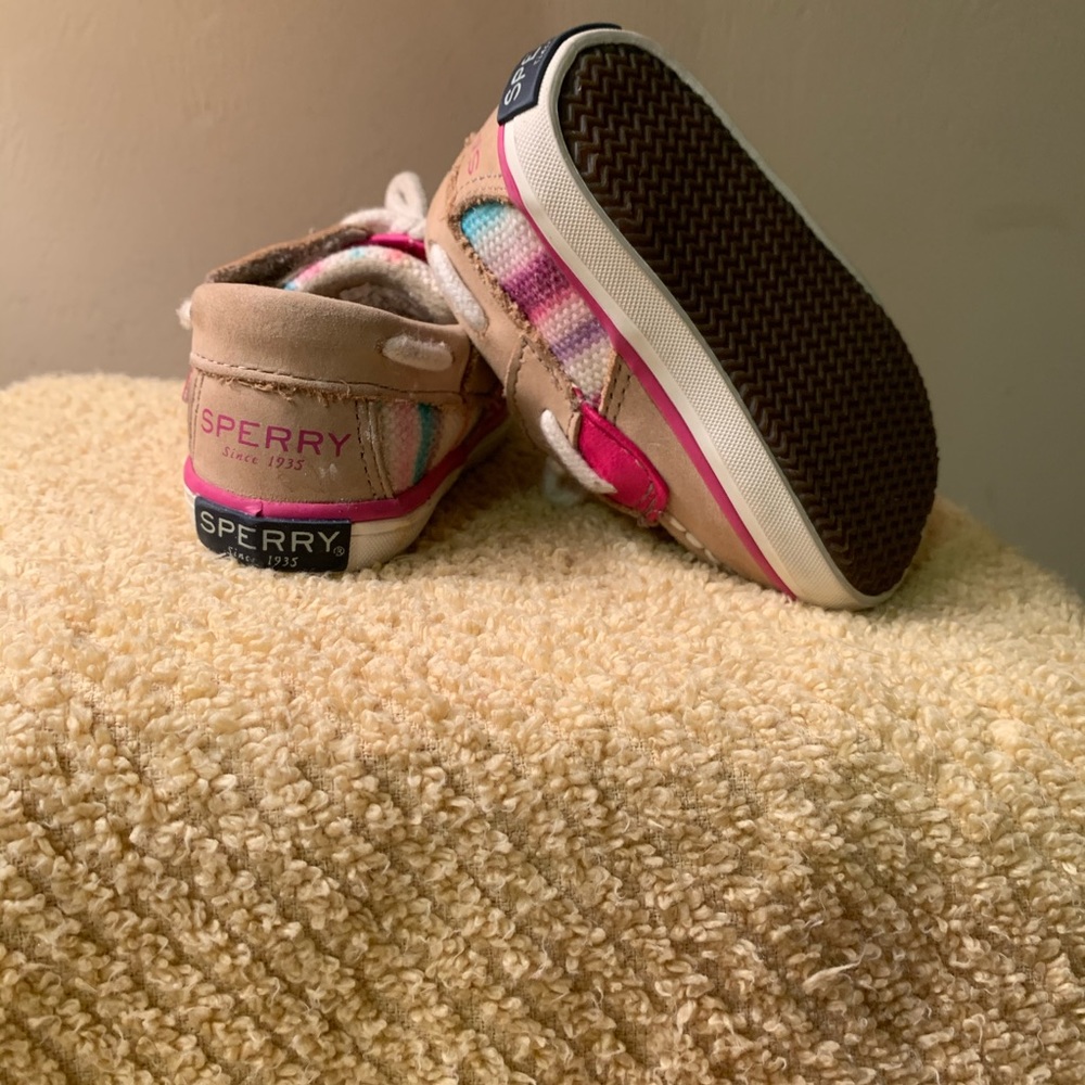Shoes - Picture 3 of 4